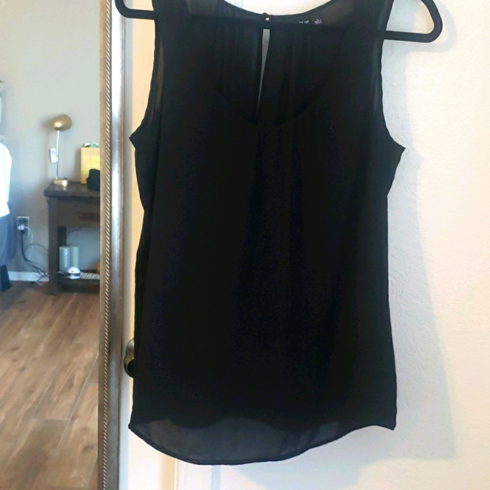 Black Sleeveless Blouse